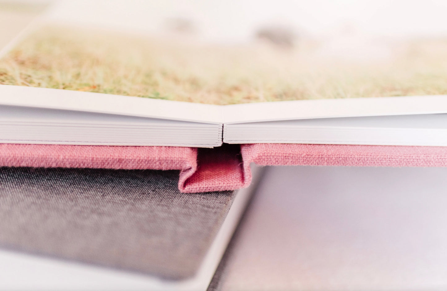Ariabook 12x10"(30x20cm)