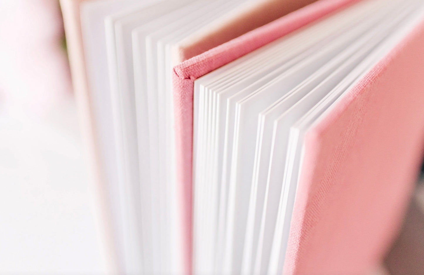 Ariabook 12x10"(30x20cm)